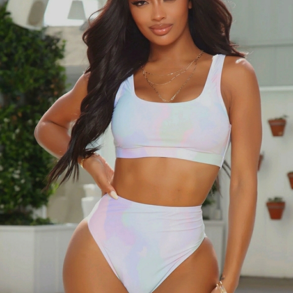 Fashionnova swim set - Picture 2 of 10